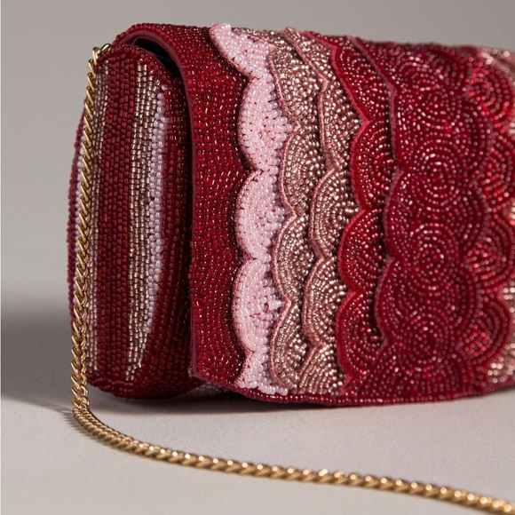 petal clutch beaded bag - Picture 2 of 8